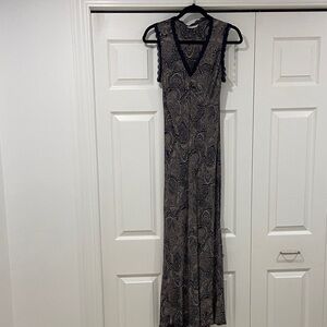Elegant Black and Gray Paisley Dress
